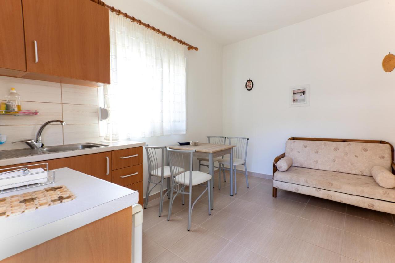 Nikki'S Family Apartments Sívota Esterno foto